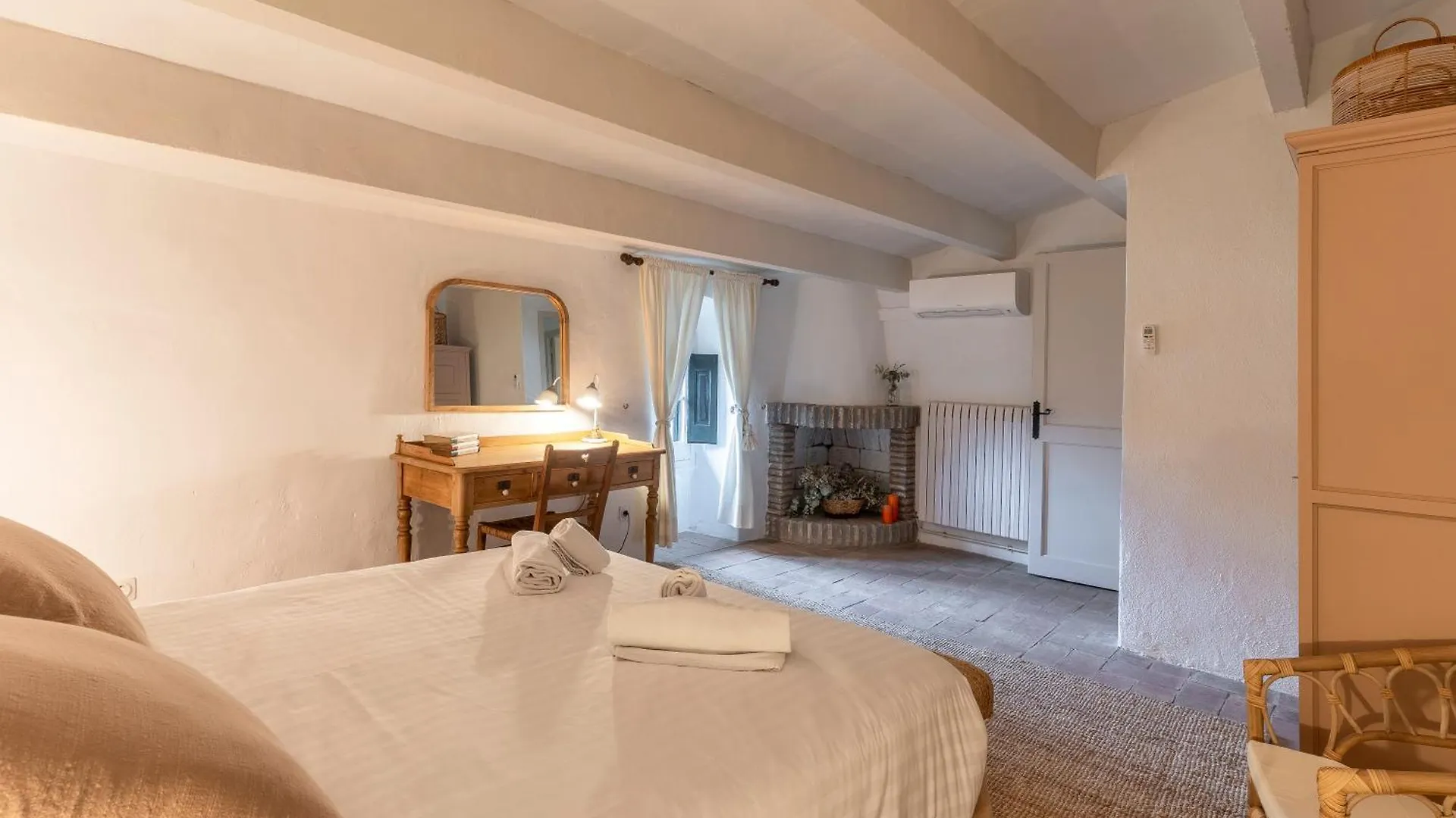 Montrás Casa El Moli De Can Burjats Con Piscina Y Chimenea בית נופש