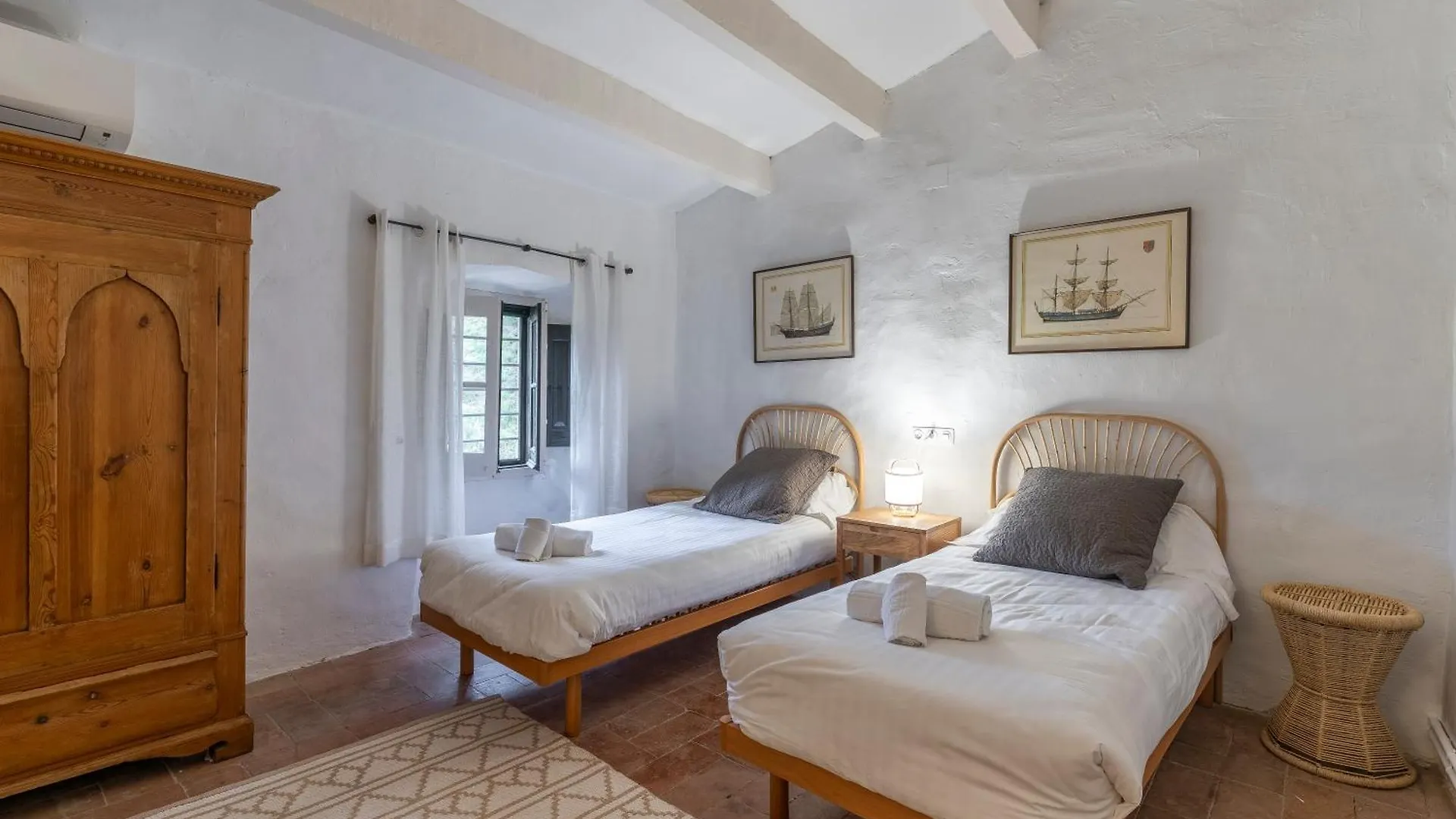 Montrás Casa El Moli De Can Burjats Con Piscina Y Chimenea 0*,  ספרד